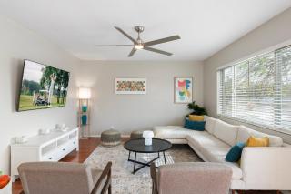 Sunburst Escape l Walk to Grocery l Pool l Hot Tub - 5