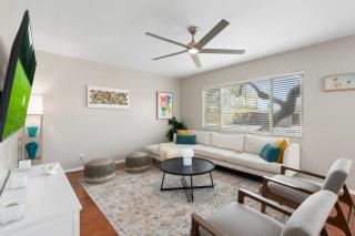 Sunburst Escape l Walk to Grocery l Pool l Hot Tub - 4