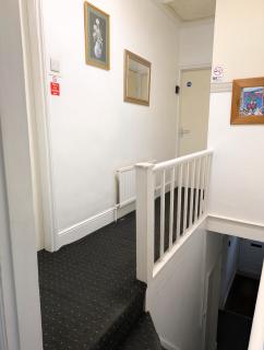 City Vacations Kettering free WiFi for ' Short & Long stays ' Shared bathroom & Shared Kitchen Double room for 1 - 2 Adults - 5