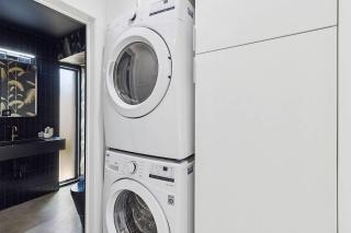 Spacious 3BR Condo in Old Town - 4