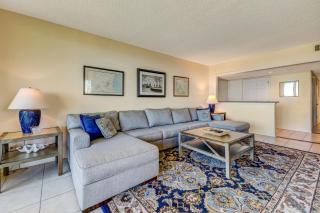 3 Bedroom Oceanfront Shipwatch Unit 1389 - 7