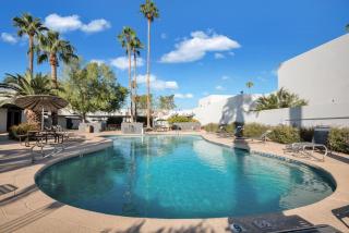 The Cozy Cactus l 5 min to Old Town l Pool l Hot Tub - 9