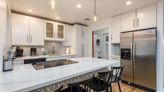 Pool, Hot Tub, 5 minutes to Old Town - 8