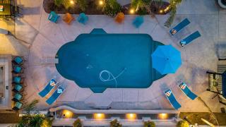 Heated Pool, Hot Tub, Pool Table, Putting Green, 5BR - 7