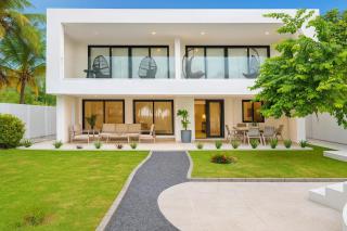 Luxury Beachfront in Playa Tivives, Puntarenas with Ocean Views,Pool - 0