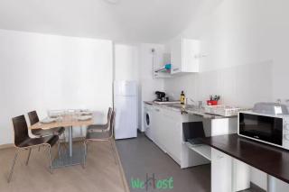 JBA 301 - KP - Beautiful apt for 6 ppl at St Denis -2 bedrooms - 4