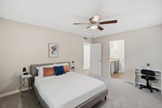 Crest At East Cobb 1828d Serene 2bd 15bt - 0