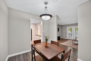 Spacious 2bd2bth Apt I Private Porch I Parking - 7