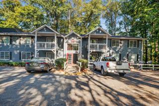 Crest At East Cobb 1830 Sleek & Cozy 2bd 2bt - 2