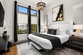 Luxe Getaway with Hot Tub - 2