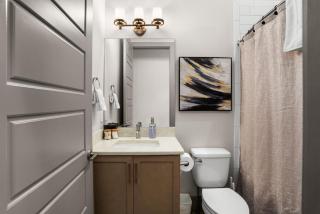 Luxe Getaway with Hot Tub - 1