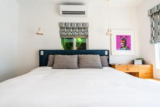 Simple La Jolla Epic bungalow # 3 - 5