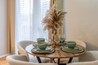 2BR - Balcony & Parking near Canary Wharf Sleeps 6 - 5