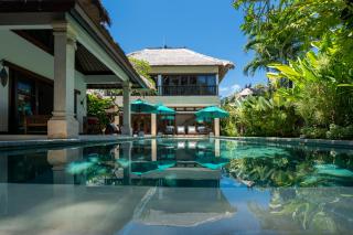 Superb and Elegant 4-Bedroom Villa - Up to 10 guests - 9