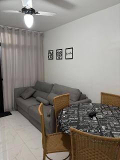 Apto na Enseada 150 metros - 6