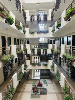 BristleRidge Escape Near John Hay - 1