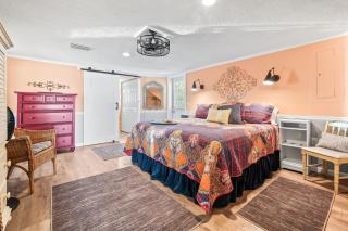 The Sand Euro - 4BR, 3Full & 1Half BA in Historic Summer Haven near beaches and Matanzas Inlet - 9