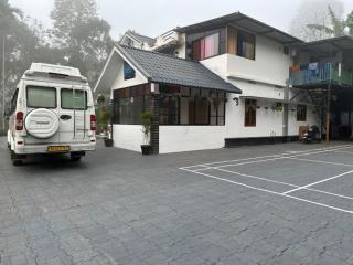 Mountain Vibes Wayanad Pool Villa and Spa - 3