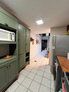 Quarto Backdoor, confortável e a 50m da praia do Campeche - 9