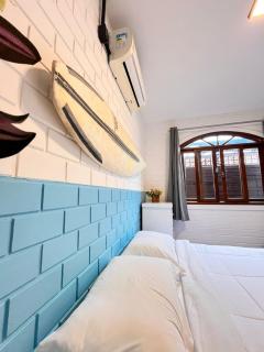 Quarto Backdoor, confortável e a 50m da praia do Campeche - 7