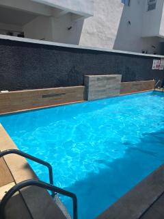 Beautiful 2 bedroom Apartment with Pool - 9