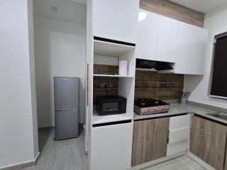 Beautiful 2 bedroom Apartment with Pool - 6