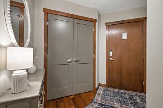 RidgeView Loft - Top Floor 2 Bed 2 Bath, Amazing Views - 1