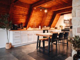 Cozy A-Frame Getaway Minutes from Nelson Ledges - 8