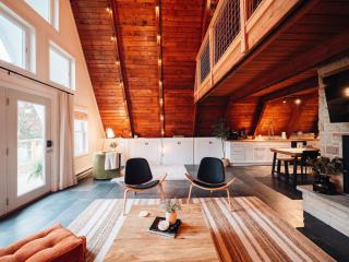 Cozy A-Frame Getaway Minutes from Nelson Ledges - 7