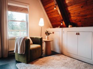 Cozy A-Frame Getaway Minutes from Nelson Ledges - 3