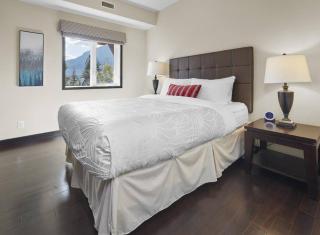 Sundance Suite - Beautiful Condo With Open Pool And Hot Tub - 1