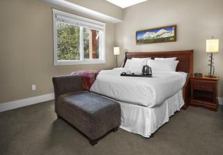 Star Suite -Luxurious condo with 3 fireplaces, and open Pool! - 8