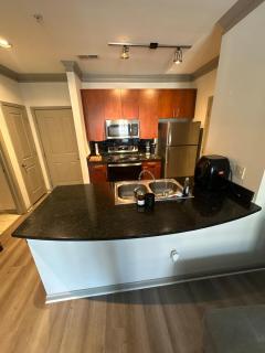 Modern 1BR Retreat Near Lenox Free Parking - 2