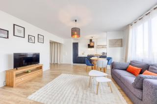 Relaxation near Paris - 0