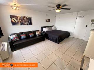 Amazing Studio Steps Away From The Atlantic Ocean! - 0