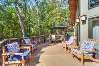 Secluded Lake Lanier Cabin with Game Area - 0