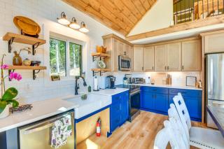 Secluded Lake Lanier Cabin with Game Area - 1