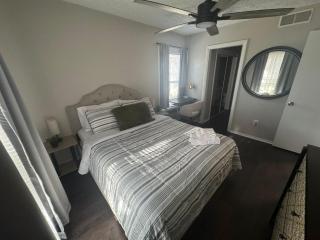 Quiet Corner of Atlanta - 4