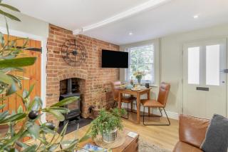 Dolly Cottage - 8