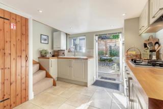 Dolly Cottage - 2