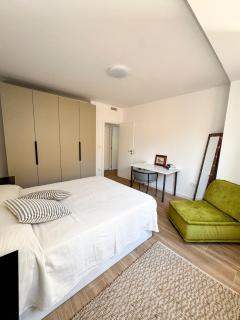 Alicante Beach Penthouse, Huge Sunny Terrace, Peaceful Stay - 4