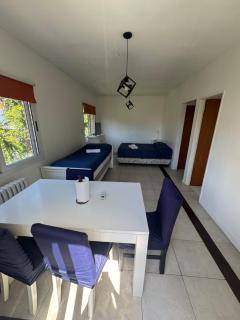 Hermoso depto cercano a hospital austral y usal - 9