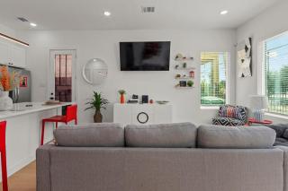 Elevated Luxury in the Heart of HTX - 7