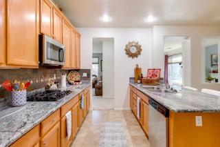 13 Mi to Slopes Cozy Home with Fenced Yard in Reno - 7