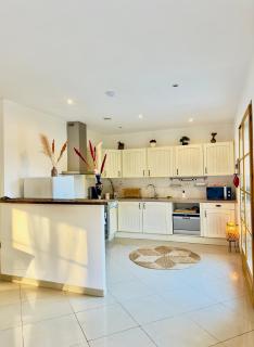 Grande maison romantique avec jacuzzi intérieur & parking, à 1h30 de Paris - 3