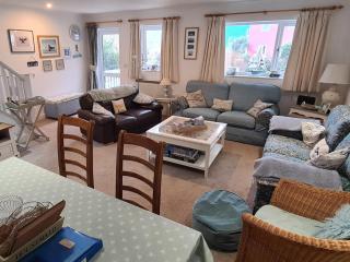 3 bed in Freshwater East FB100 - 8