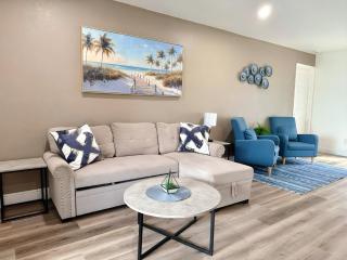 Bright 2BR Apt in Cape Coral Near Caloosahatchee River - 7