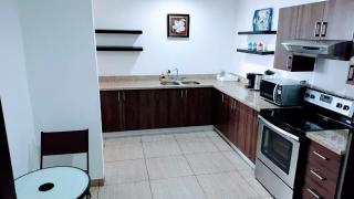 Luxury Escalón Stay, Private Bath, Secure Entry - 5