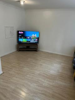 3 bedroom Luxurious property 5Mins from heaton park - 7