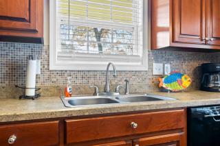 Branch Breeze Beach House - 8